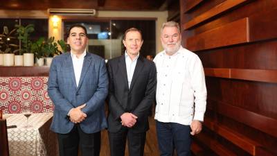 Mario Faraj, Emilio Butragueño y Roberto Contreras