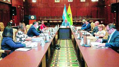 Se convocará a una sesión extraordinaria.