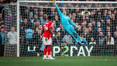 Show de Keylor Navas ante Manchester United: Tres increíbles atajadas