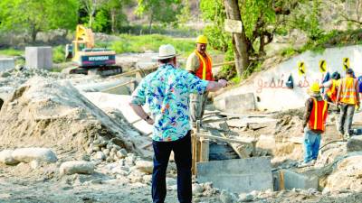 <b>Se inspeccionaron varios proyectos municipales y el avance de los mismos.</b>