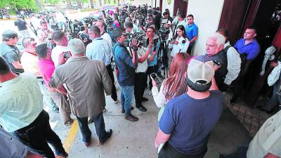 El miércoles se dieron cita políticos de oposición para formar un frente contra el Gobierno.