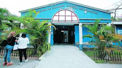 En la última semana se han reportado cuatro conatos de incendio en las oficinas de la Dirección Departamental de Francisco Morazán, por lo que piden se encuentre a los culpables de esa acción.