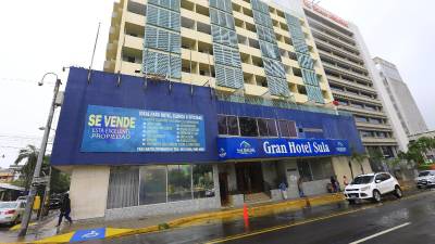 El imponente edificio de nueve niveles fue fundado el 20 de enero de 1970.