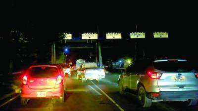 <b>El bulevar del este y el segundo anillo son arterias altamente transitadas y se convierten en vías peligrosas por la noche debido a la falta de alumbrado.</b>