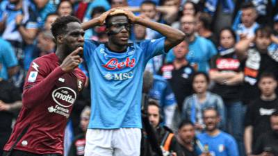 La plantilla del Napoli lamentó el empate como local.