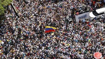 La líder opositora de Venezuela María Corina Machado dijo este sábado que “la gesta cívica más grande la historia” del país la hizo el antichavismo a través del abanderado de la Plataforma Unitaria Democrática (PUD), Edmundo González Urrutia, quien -dijo- “arrasó” en las presidenciales, pese a que el resultado oficial da la victoria al mandatario Nicolás Maduro.