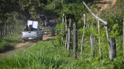 LA PRENSA llegó a la propiedad en donde buscan dinero, droga y armas que eran de Magdaleno Meza y Erika Julissa Bandy.