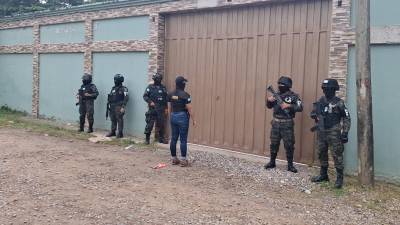 El Ministerio Público acusó a los cinco de contribuir y participar en las actividades ilícitas de la estructura criminal dirigida por Orlando Enrique Andino Rivera, alias “El Negro Volqueta”.