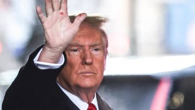 Trump busca la nominación republicana en las elecciones primarias.