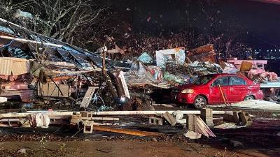 Los daños se extendieron por todo el centro de Tennessee, informaron autoridades.