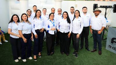 La tarde en la colonia Jardines del Valle de San Pedro Sula se llenó de entusiasmo y esperanza con la inauguración de las nuevas oficinas de ASI Honduras. El ambiente fue de celebración, pero también de gratitud, pues la empresa con más de 16 años de trayectoria en el país abrió las puertas de un espacio que simboliza crecimiento y renovación.