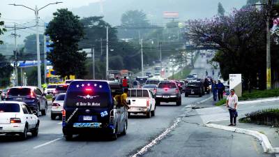 <b>El cierre del giro a la izquierda es la primera medida, el tráfico sigue y la reunión ayer no finalizó como se esperaba por desacuerdos entre las partes.</b>