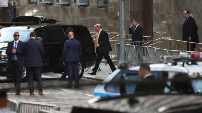 Trump asiste este jueves al tribunal en Nueva York para esperar el veredicto del jurado del juicio en su contra.