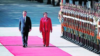 La presidenta estuvo seis días en China.