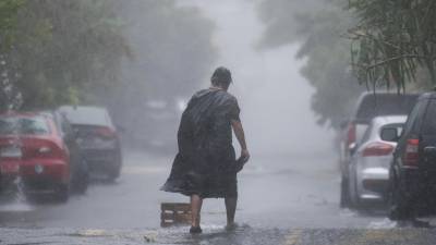 Chris se convirtió en tormenta tropical el domingo dejando fuertes lluvias en México.