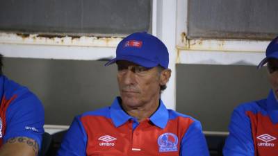 Pedro Troglio en su debut en el Apertura 2024 ante Génesis.