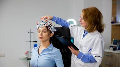 Los accidentes cerebrovasculares, , las demencias del tipo alzhéimer, las consecuencias neurológicas de la diabetes, la meningitis y la epilepsia son las patologías más comunes.