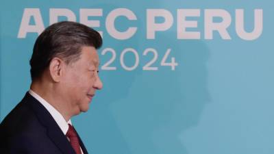 El presidente de la República Popular China, Xi Jinping llega al Centro de Convenciones para participar en la cumbre de líderes del Foro de Cooperación Económica Asia Pacífico (APEC) este sábado en Lima.