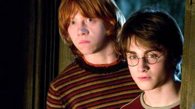 Los actores británicos Rupert Grint y Daniel Radcliffe protagonizaron la saga “Harry Potter”.