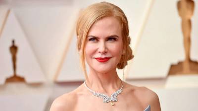 Nicole Mary Kidman es una actriz, productora y cantante que ha recibido numerosos galardones, incluidos un Premio Óscar, un Premio BAFTA, un Premio del Sindicato de Actores, dos Premios Primetime Emmy y seis Globos de Oro.