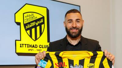 Karim Benzema firmó con el Al Ittihad.