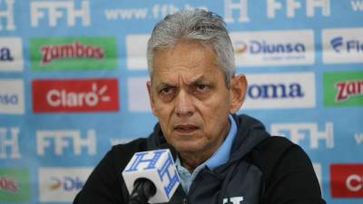 Reinaldo Rueda en conferencia de prensa previo al duelo de Honduras ante Jamaica por la jornada 2 de la Nations League.