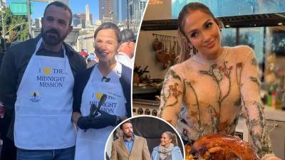 Los exesposos Ben Affleck y Jennifer Garner dieron alimento a los más necesitados en el Día de Acción de Gracias. JLo pasó la festividad con su familia.