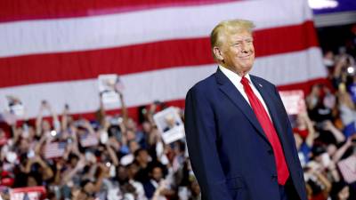 Trump mantiene el respaldo de sus simpatizantes pese a los procesos penales en su contra.