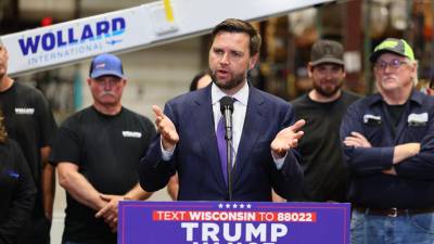 Vance también planteó dificultar<b> </b>la contratación de mano de obra ilegal en Estados Unidos si Trump gana la presidencia.