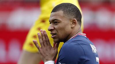 Mbappé fue excluido de la gira por Asia para que tomara una decisión con respecto a su futuro.