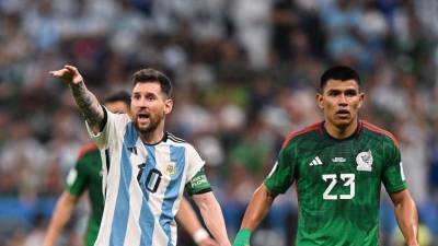 Lionel Messi lideró la victoria de Argentina ante México.