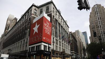 Fotografía de archivo en donde se ve una esquina de la calle Herald Square en Nueva York.