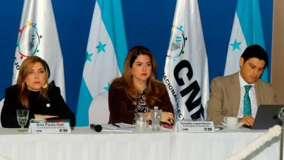 <b><span class=mln_uppercase_mln>Proceso.</span></b> El Consejo Nacional Electoral implementará por primera vez en una elección primaria los sistemas de biometría y la Transmisión de Resultados Electorales Preliminares.