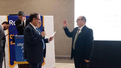 El Club Rotario San Pedro Sula celebró la ceremonia de Toma de Posesión de su Junta Directiva para el período rotario 2026–2027, en la que el rotario Tulio Arnaldo Bueso Jacquier asumió oficialmente la Presidencia del club, acompañado por los miembros de su nueva Junta Directiva.
