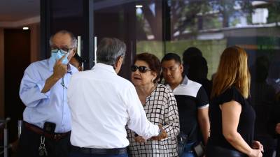 Funerales Jardines del Recuerdo ha reunido a centenares de personas cercanas al empresario y banquero que falleció ayer a sus 99 años.