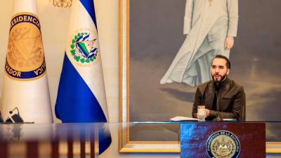 Bukele toma medidas para “sanar” la economía en El Salvador.