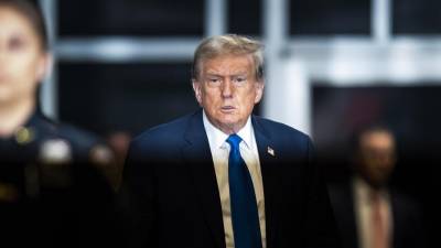 Los abogados de Trump buscan que el juez desestime el caso por la falsificación de documentos.