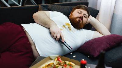 La obesidad es una enfermedad crónica que genera otras enfermedades si no se trata.