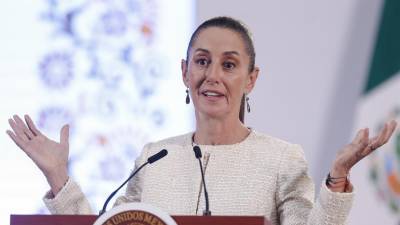 La presidenta de México, Claudia Sheinbaum, durante una rueda de prensa este martes.