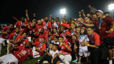 Olimpia se consagró bicampeón de Honduras al vencer al Juticalpa FC.