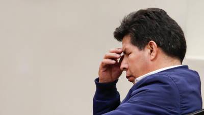 El expresidente de Perú Pedro Castillo asiste a una audiencia este jueves, en la Sala Penal Especial de la Corte Suprema, en Lima, Perú.