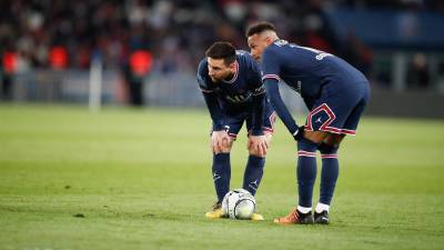 Messi y Neymar no entrarían en los planes de reconstrucción del PSG.