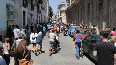 Las autoridades de Cuba informaron que la cifra preliminar de víctimas por la explosión registrada este viernes en el hotel Saratoga de La Habana es de al menos cuatro muertos y 13 personas desaparecidas, mientras la prensa oficial señala que hay 19 heridos.
