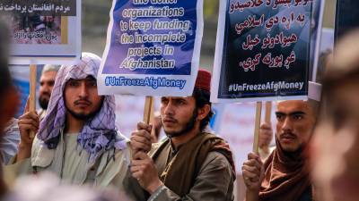 Los brutales castigos como el ahorcamiento, las imputaciones, la lapidación, y los latigazos, fueron sanciones comunes durante el primer gobierno los talibanes en 1996-2001.
