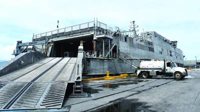 El buque de transporte rápido expedicionario clase Spearhead, USNS Burlington (T-EPF 10). Fotos: Héctor Edú.
