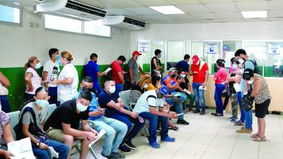 Los médicos en paro también fueron convocados a una asamblea del Colegio Médico.