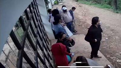 Imagen de las cámaras de video en la entrada de la residencia de Marlon Ochoa.