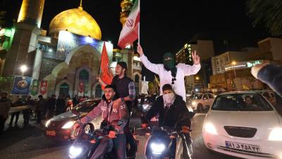 El cuerpo militar de élite en Irán se atribuyó el lanzamiento de misiles balísticos hoy contra Israel.