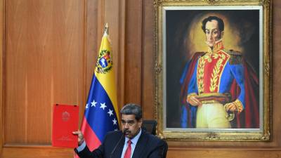 Maduro acudió al Tribunal Supremo de Justicia “aclarar lo que haya que aclarar” tras pedir un amparo.