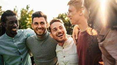 El estudio también encontró que a algunos hombres con un estilo igualitario todavía les cuesta comprender plenamente el concepto de lograr la igualdad de género mediante la división de las tareas domésticas estrictamente al 50 por ciento.